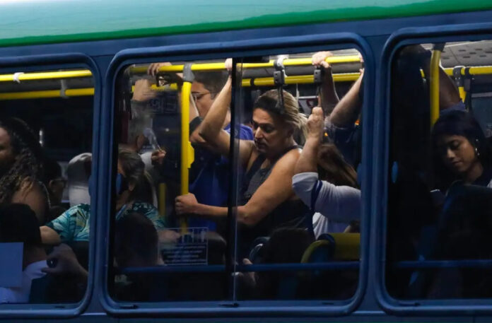 Ônibus